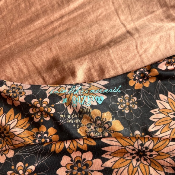 ☘️3/30- Dazey LA x Swim Like A Mermaid Floral Swimsuit - Picture 2 of 2